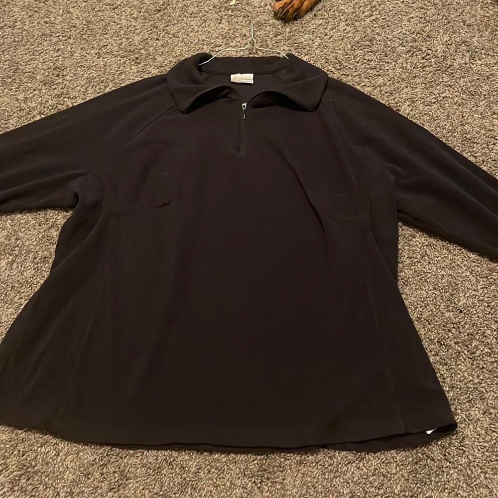 Black sweatshirt Columbia